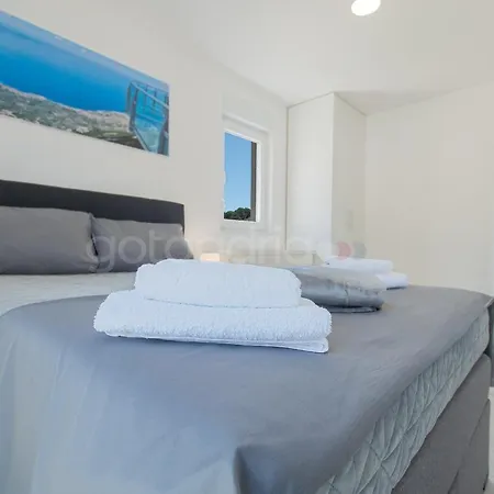 Luxury Sea View Vida דירה